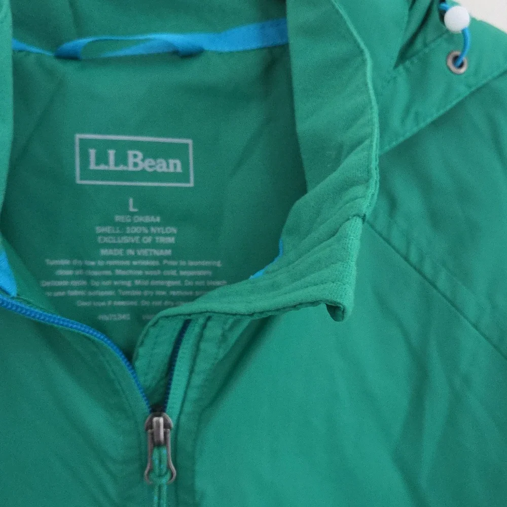 L.L. Bean Green Rain Jacket - Picture 2 of 7